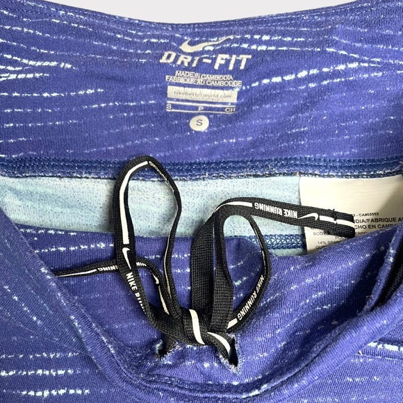 Nike Running - Epic Luxe Cropped Legging - Blue/White - Size S - Picture 7 of 8